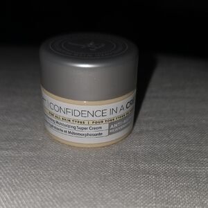 IT Cosmetics Confidence in a Cream